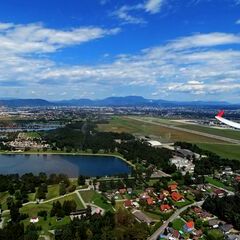 Flugwegposition um 10:47:56: Aufgenommen in der Nähe von Gemeinde Kalsdorf bei Graz, Österreich in 503 Meter